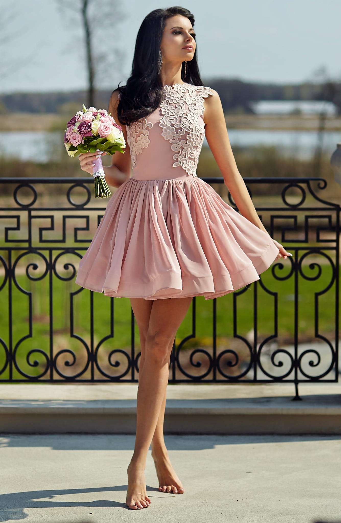 DIANA - Brudny róż sukienka z haftem