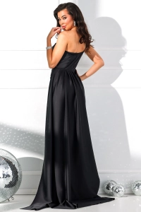 Długa czarna sukienka z trenem na jedno ramię 2
