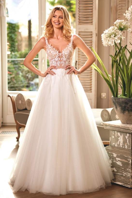 Koronkowa suknia ślubna Estelle Lavika 1