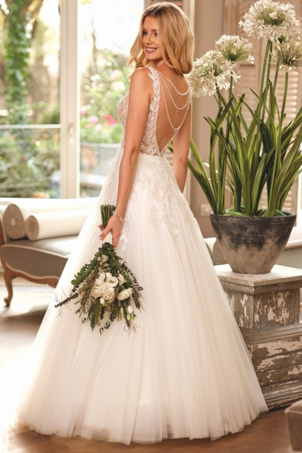 Klasyczna suknia ślubna bez pleców Onyxia