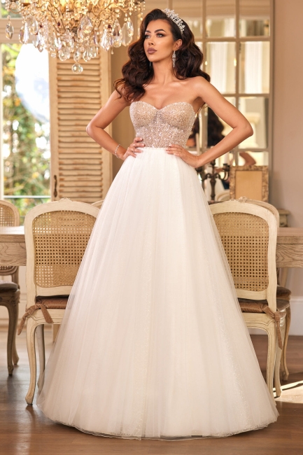 Zwiewna suknia ślubna bez ramion Brigitte