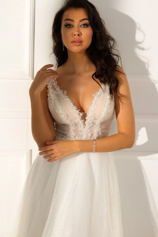 Tania suknia ślubna z brokatowym dołem 3