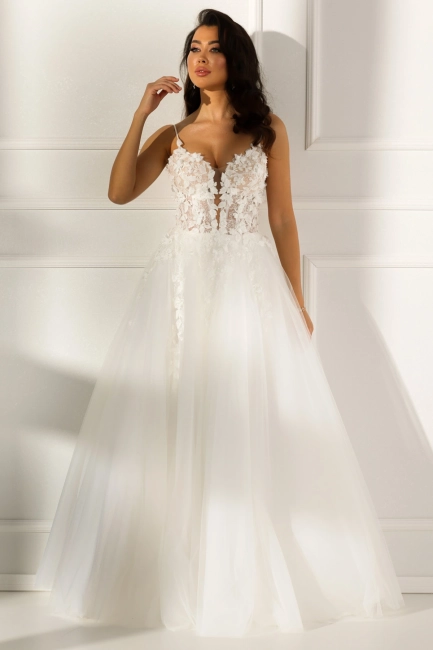 Diame - Suknia ślubna z koronką 3D