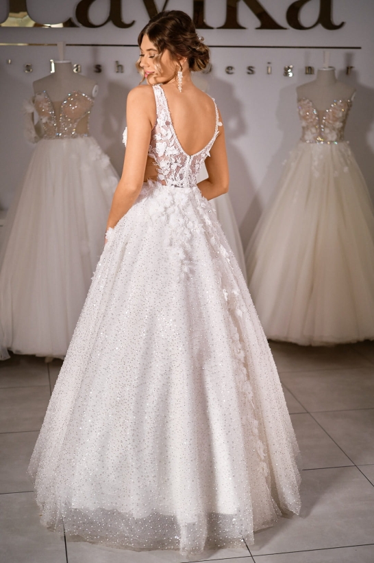 OLEANDER - delikatna suknia ślubna w literę A w kwieciste motywy 2