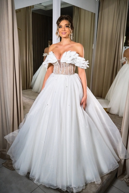 AURORA - suknia ślubna, ręcznie wyszywane kamieniami ramiączka 2