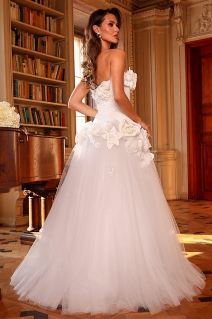 SERENA - Suknia ślubna z motywem kwiatowym 2