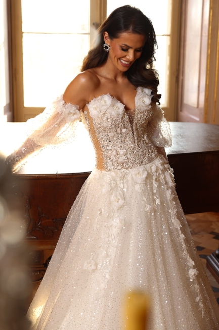 MARTYNA - Suknia z błyszczącym dołem