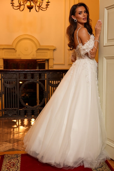 ELIZE - suknia ślubna koronkowa z piórami 1